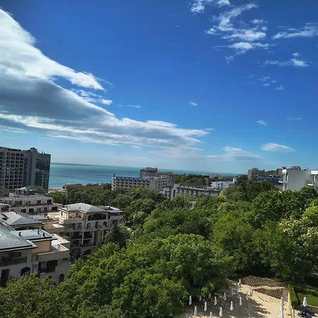 Ivtour In Yalta Complex 金沙