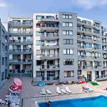 Ivtour In Yalta Complex Apartment