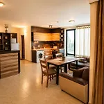 Ivtour In Yalta Complex Apartment Golden Sands