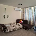 Ivtour In Yalta Complex Apartment