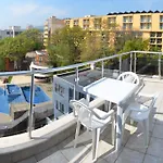 Ivtour In Yalta Complex Apartment Golden Sands